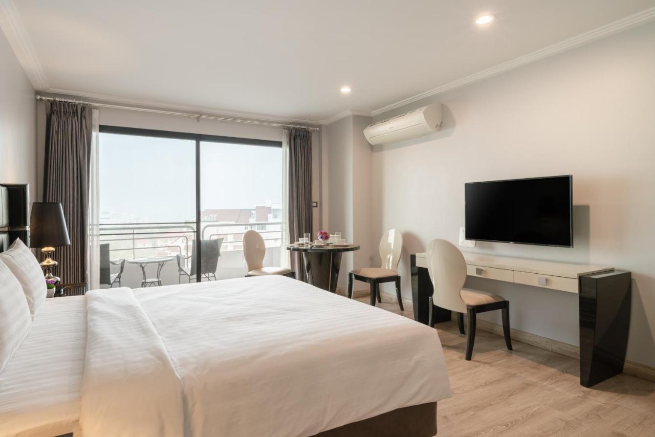 Sirin Exclusive Hotel And Residence Pattaya Exterior photo
