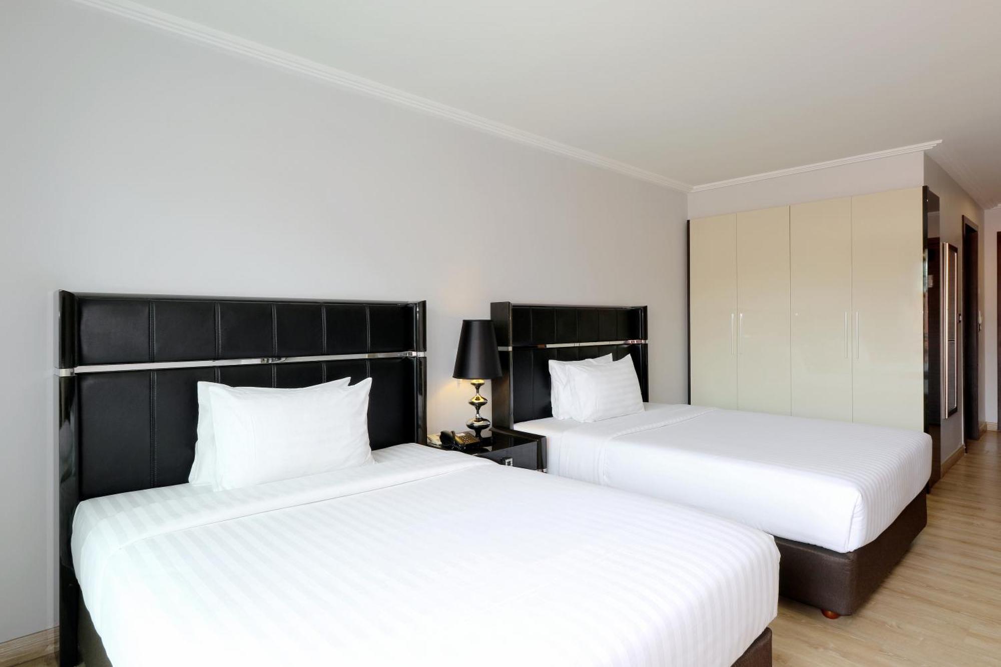 Sirin Exclusive Hotel And Residence Pattaya Exterior photo